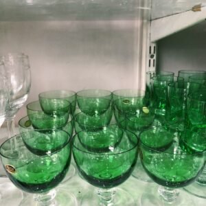 Juego de 7 copas de cristal verde