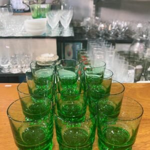 Juego de 12 vasos de cristal verdes