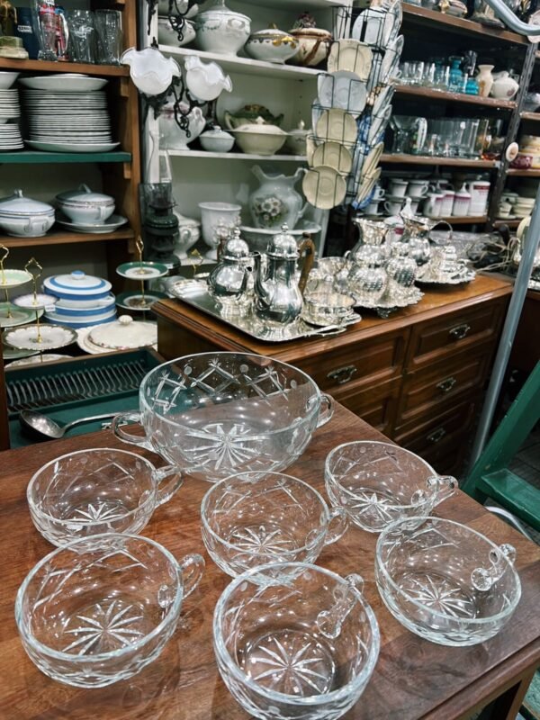 Set de ponchera con 6 tazas de cristal tallado - Image 2
