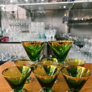 Juego de 8 copas de cristal verdes tipo martini con dorado
