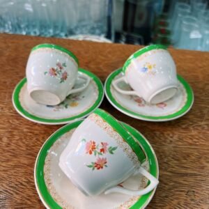 Set de 3 dúos de café ingleses con distintos motivos florales