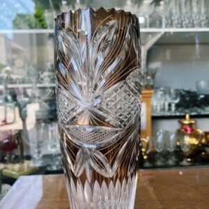 Gran florero de cristal súper tallado en color marrón