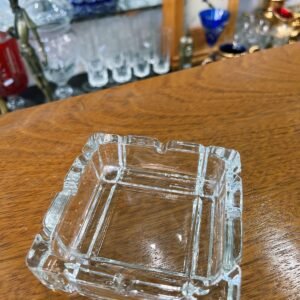 Cenicero de cristal tallado cuadrado