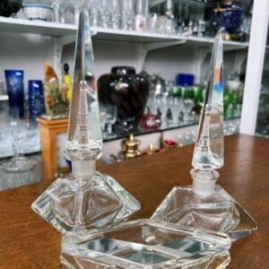 Set de perfumeros de cristal el tapón tiene la torre Eiffel tallada – 3 piezas