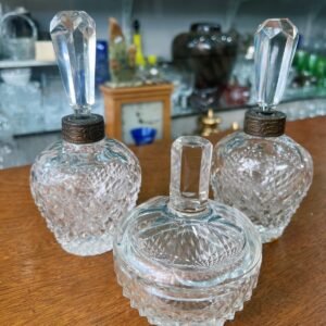 Set de perfumero de cristal súper tallado con bronce