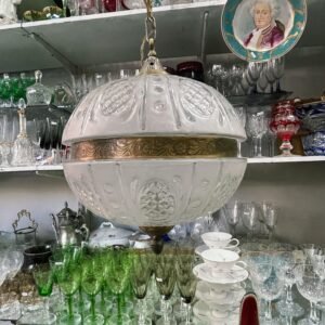 Lámpara colgate con bronce de opalina