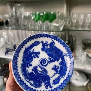 Plato de porcelana oriental