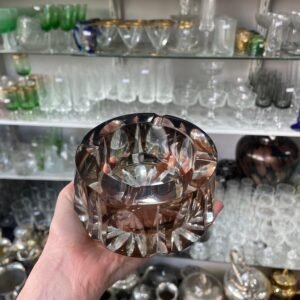 Cenicero de cristal súper tallado marrón