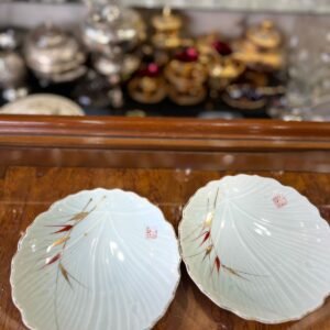 Par de ostras antiguas de porcelana orientales