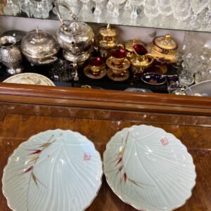 Par de ostras antiguas de porcelana orientales