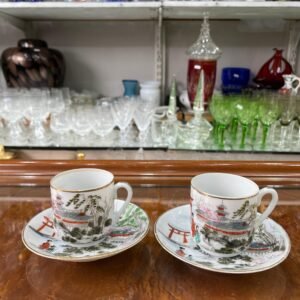 Set de 2 tazas de café con sus platos de porcelana japonesa pintado a mano con oro