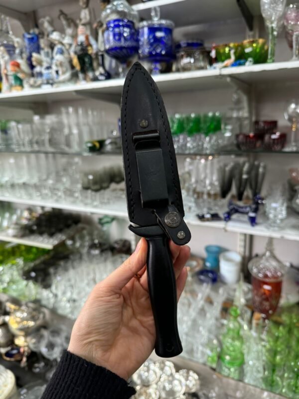 Cuchillo español - AITOR BOTERO