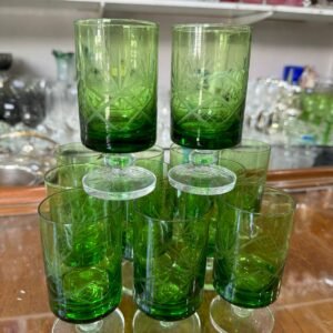 Juego de 12 copas de cristal súper tallado verdes para vino