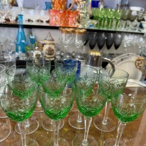 Juego de 10 copas verdes de cristal súper tallado