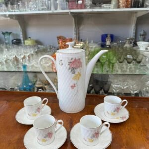 Juego de café de porcelana