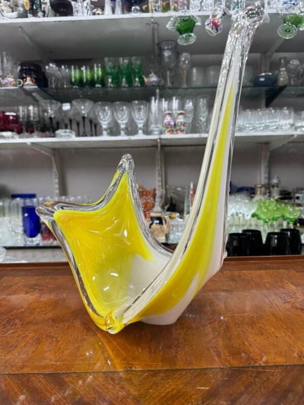 Centro de mesa de cristal de murano amarillo y blanco