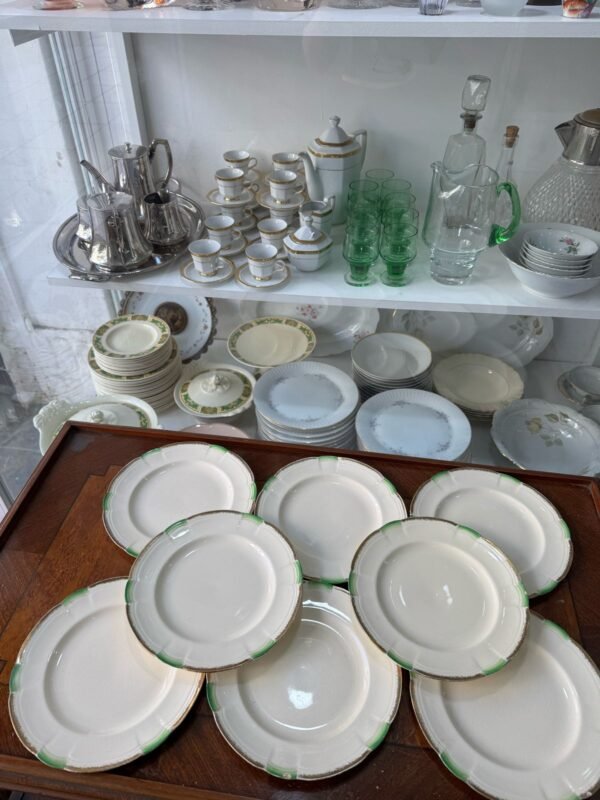 Juego de 8 platos de postre ingleses Alfred Meakin - Image 5