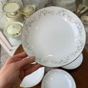 Juego de 8 platos hondos porcelana NORITAKE