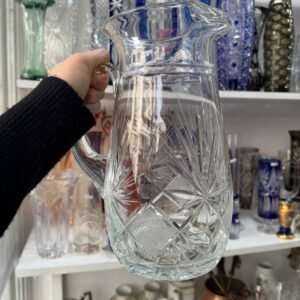 Jarra de cristal súper tallado con pico vertedor