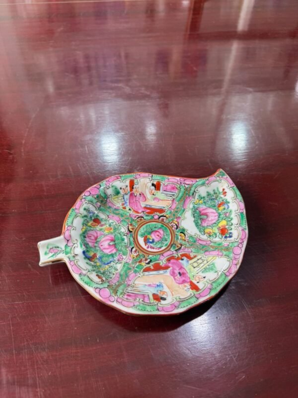 Hoja despojador porcelana oriental pintada a mano con oro
