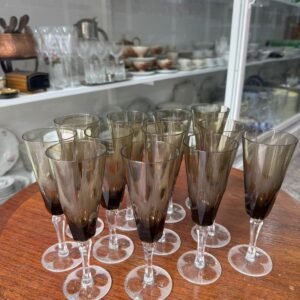 Juego de 12 copas de cristal súper tallado negras
