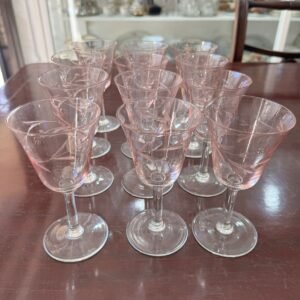 Juego de 12 copas rosas de cristal grabadas al ácido