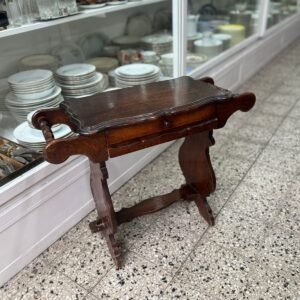 Mesa costurero con cajon de estilo de cedro