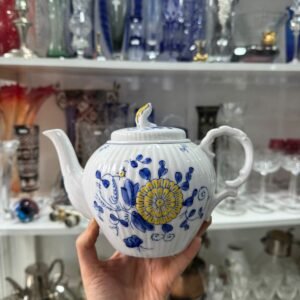 Tetera de porcelana