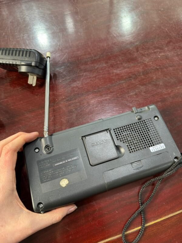 Radio SONY digital eléctrica y a pilas - Image 2