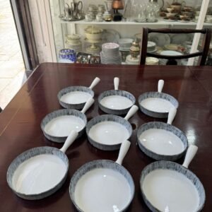 Juego de 9 cazuelas con mango porcelana CASTRO GALICIA ESPAÑA