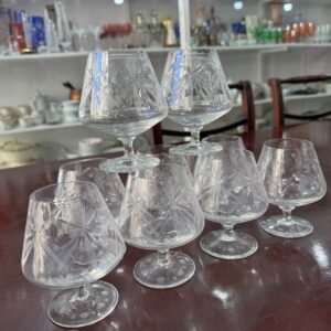 Juego de 9 copas de cristal súper tallado para cognac