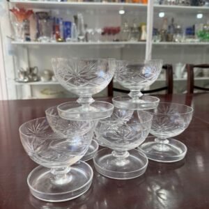 Juego de 7 copas para postre o pomeleras de cristal súper tallado
