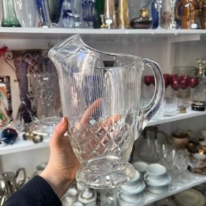 Jarra de cristal súper tallado con pico vertedor