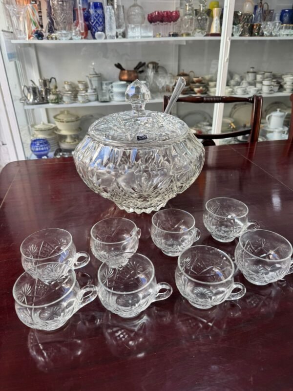 Ponchera con 8 tazas cristal súper tallado