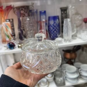 Bombonera de vidrio prensado