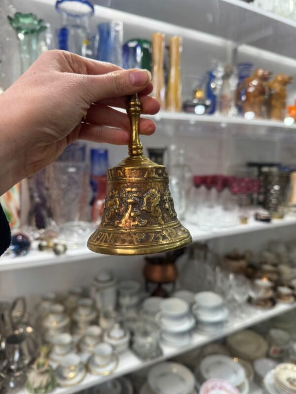 Campana de bronce
