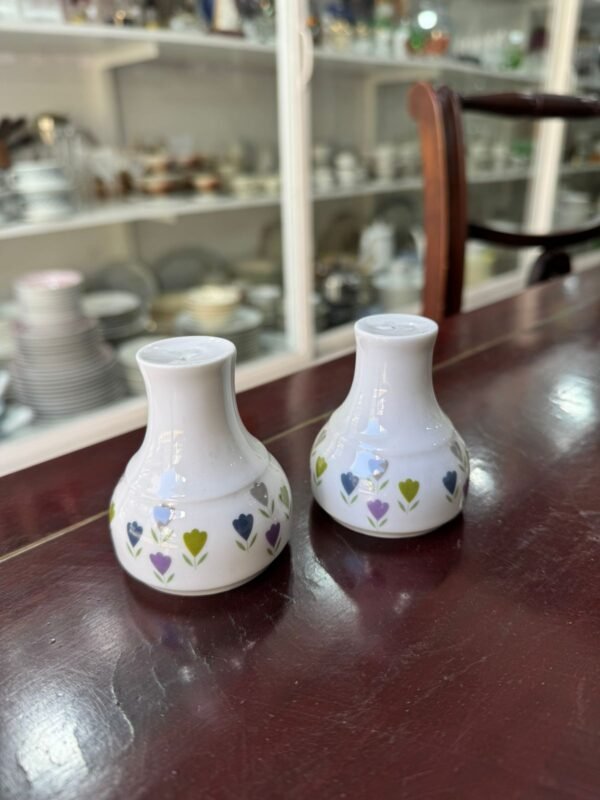 Salero y pimentero porcelana alemana