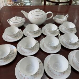 Juego de té porcelana tsuji románico con diseño de rosas