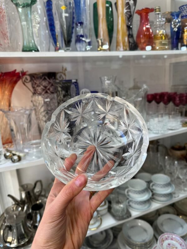 Cenicero de cristal súper tallado - Image 2