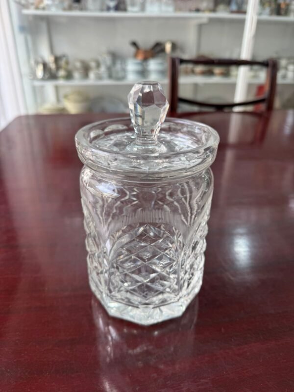Bombonera de cristal súper tallado - Image 3