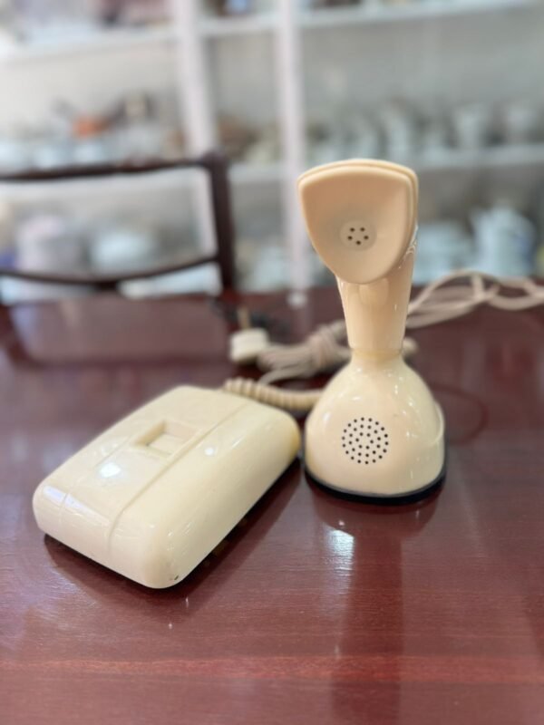 Teléfono de los años 60 SUIZO - Image 2