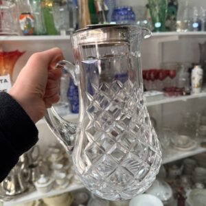 Jarra de cristal súper tallado con tapa de platería