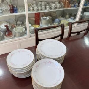 Juego de 12 platos playos, 12 platos hondos y 12 platos de postre porcelana tsuji