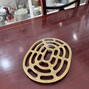 Posa fuente de bronce