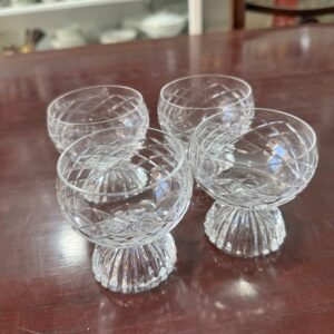 Set de 4 copas de cristal súper tallado ideales para licor