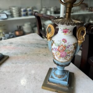Par de lámparas porcelana pintada a mano