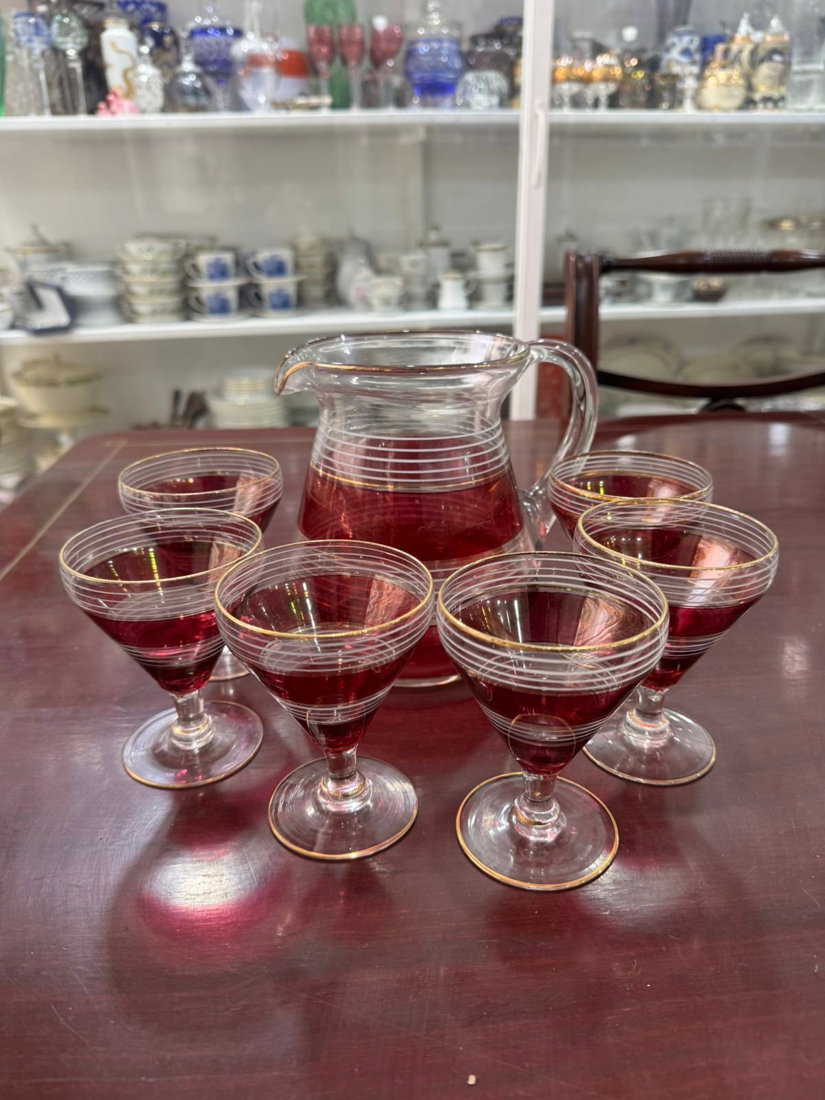 Jarra con 6 copas rubi - Image 3