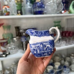 Lechera inglesa de colección “RIVER SCENE” ENOCH WEDGWOOD