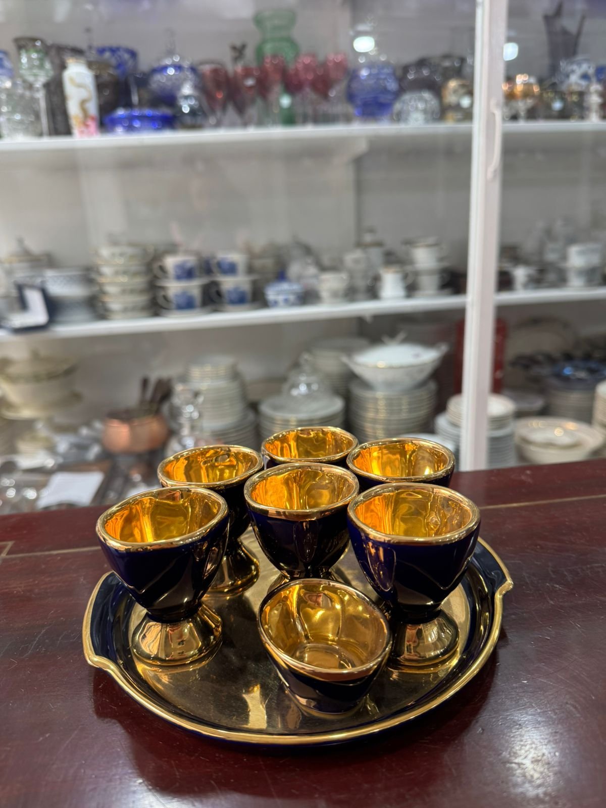 Juego de 6 hueveras con fuente LIMOGES azul cobalto con oro - Image 6