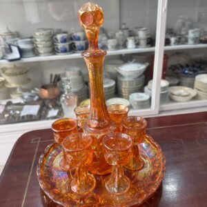 Botellon con 6 copas de licor y bandeja carnival glass